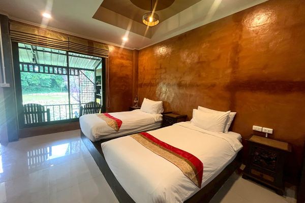 Twin Room slide 1